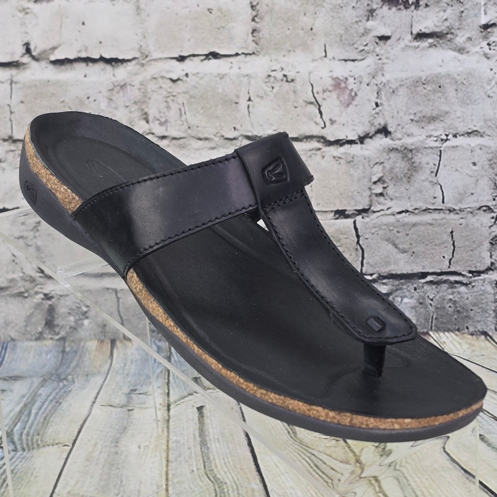 KEEN Dauntless Posted Sandals Womens 8.5 Black Leather Slip On Thong Flip Flop